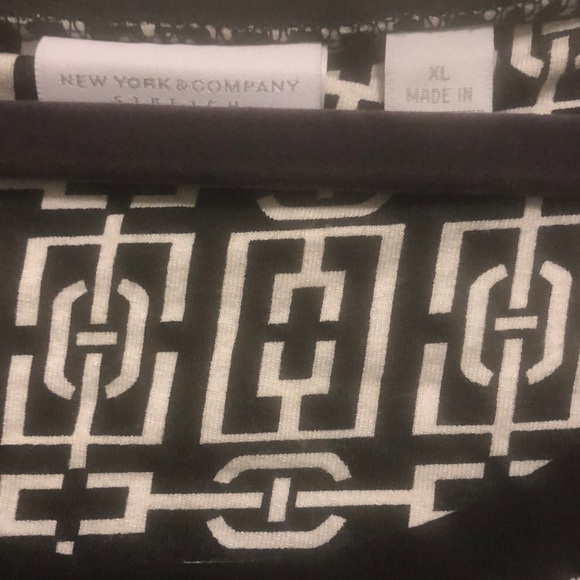 Dress! 👗 - Picture 2 of 4